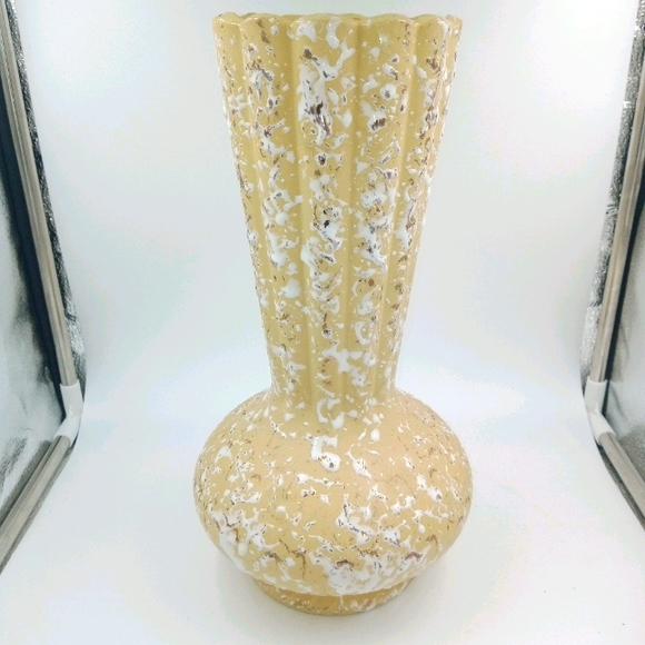 Vintage Weeping gold vase